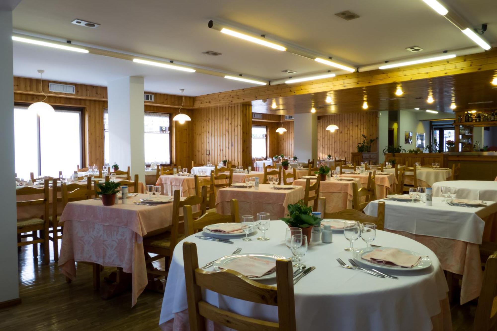 Hotel Valdotain Вільнев Екстер'єр фото