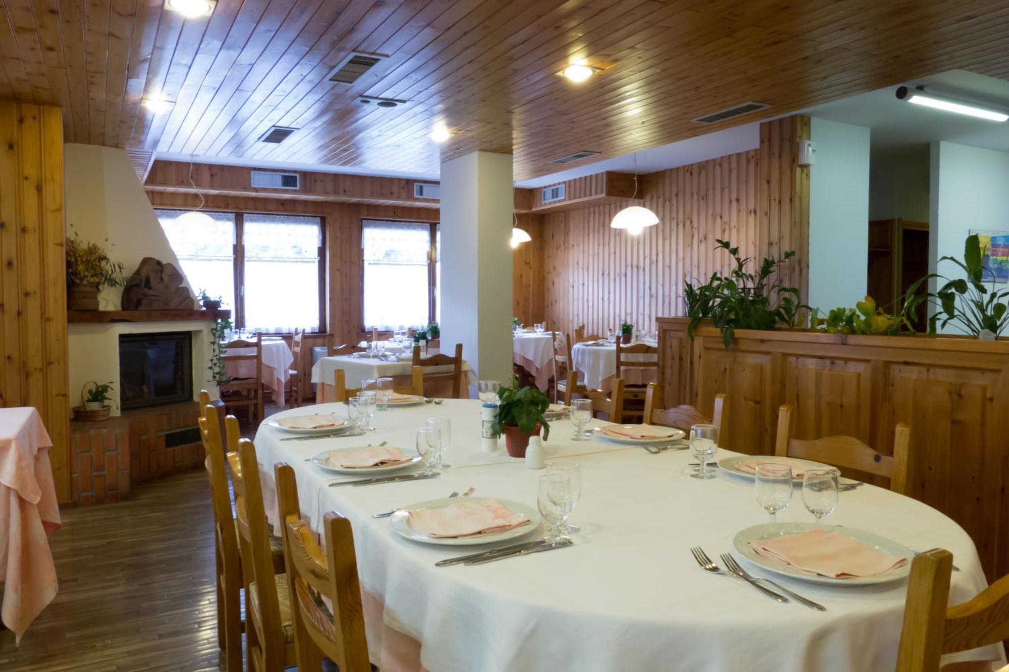 Hotel Valdotain Вільнев Екстер'єр фото