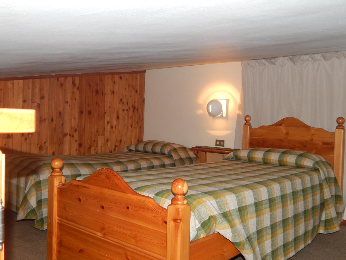 Hotel Valdotain Вільнев Екстер'єр фото