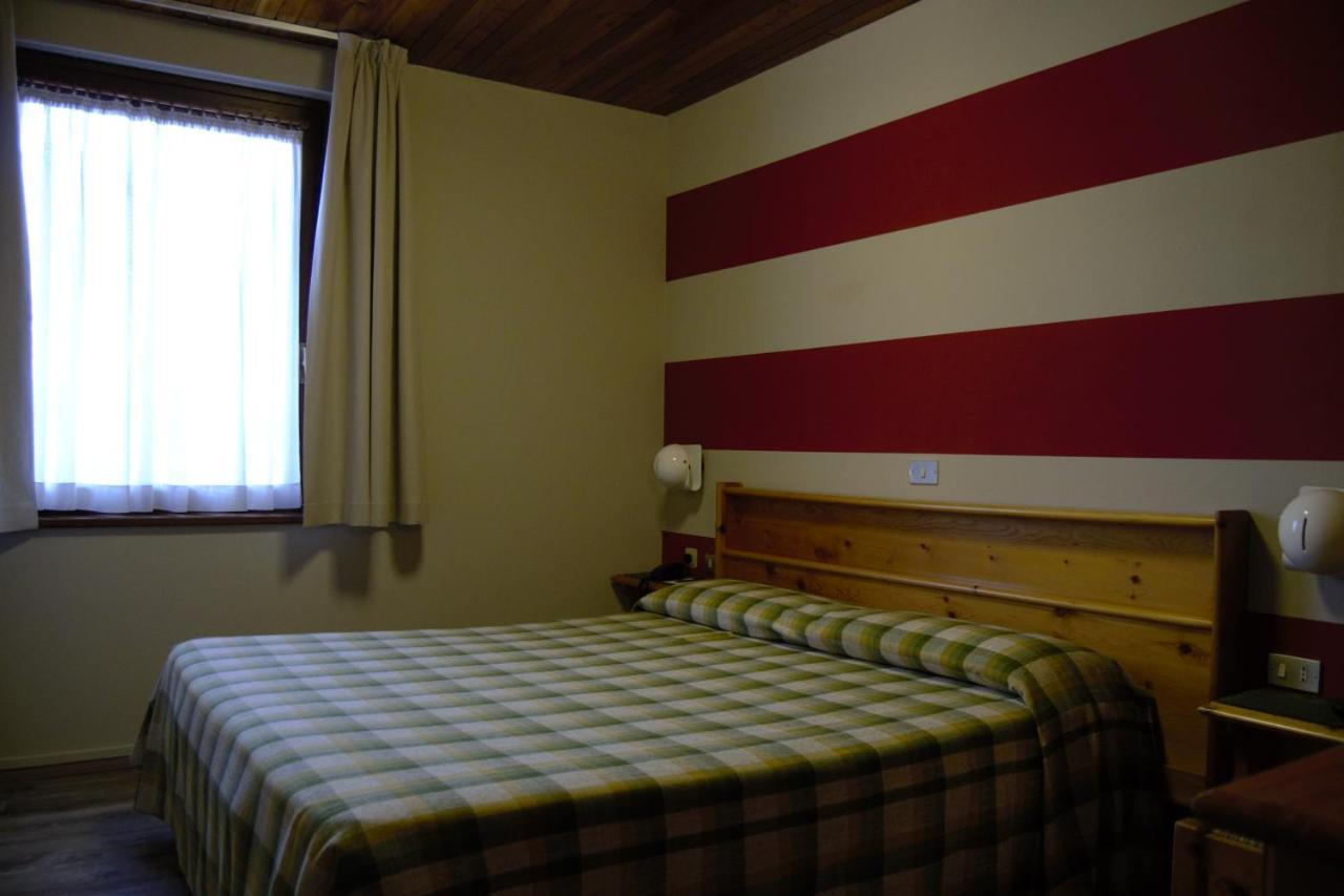 Hotel Valdotain Вільнев Екстер'єр фото